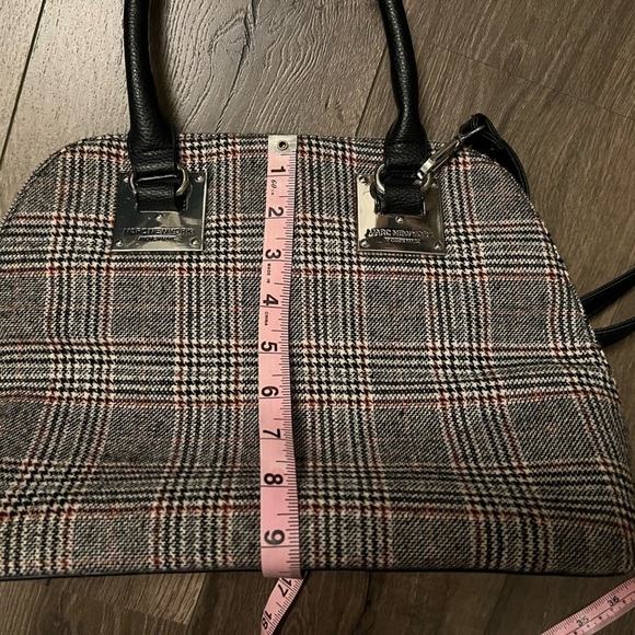 Marc New York Andrew Mark Purse - Picture 8 of 12